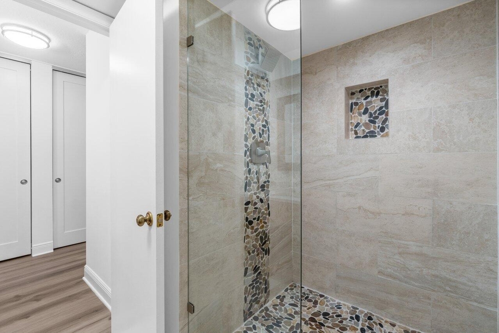 401 Brackenwood Lane S - Photo 10