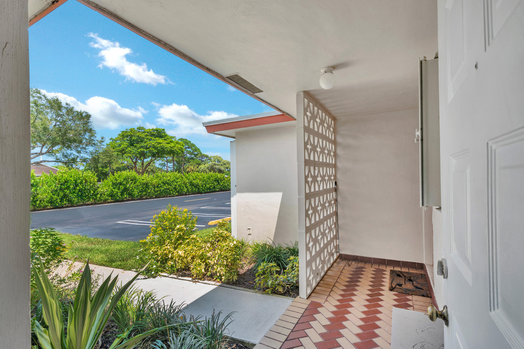 4550 Nw 4th Street - Photo 28