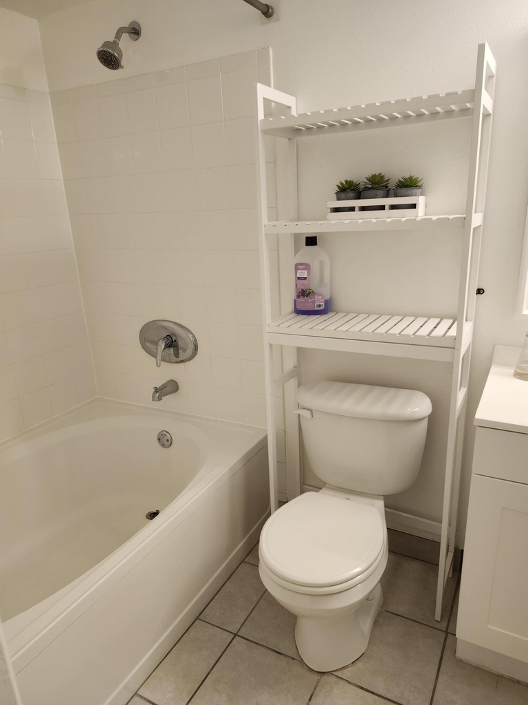 706 E Villa Circle - Photo 13