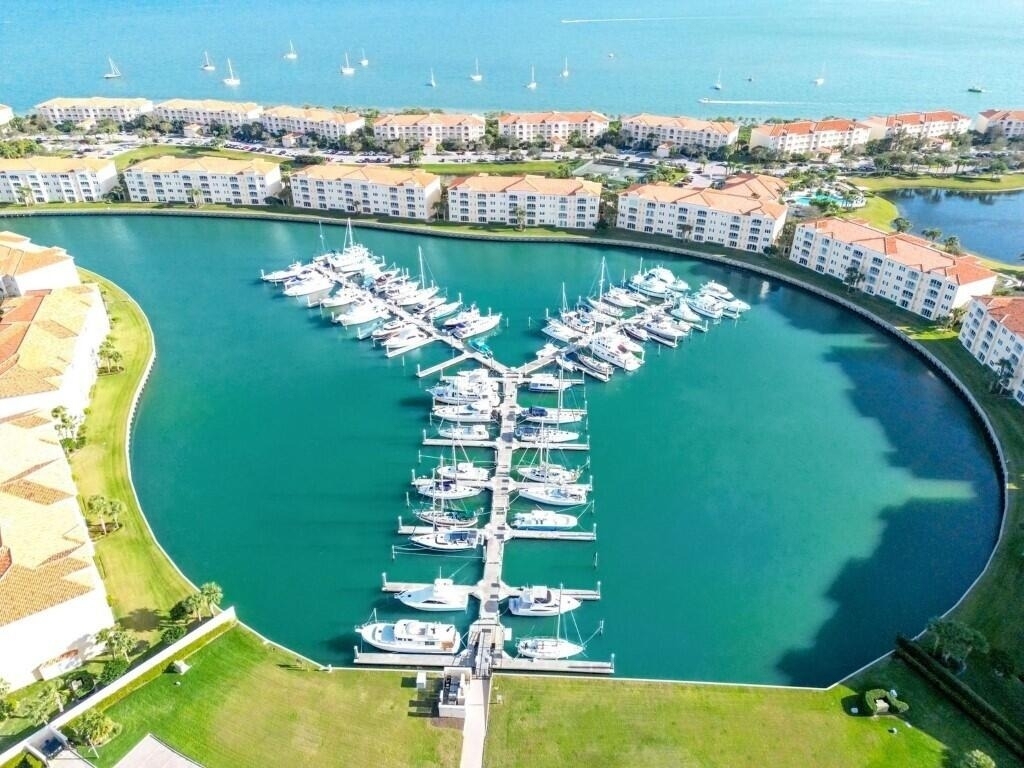 37 Harbour Isle Drive E - Photo 10