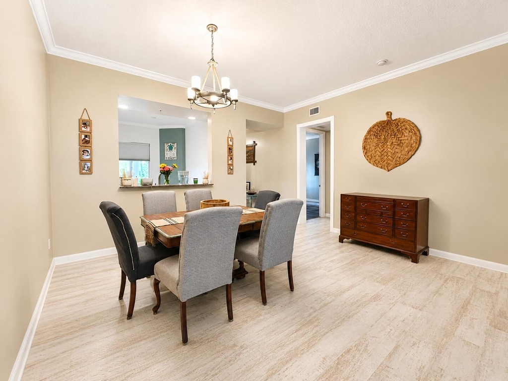 37 Harbour Isle Drive E - Photo 1