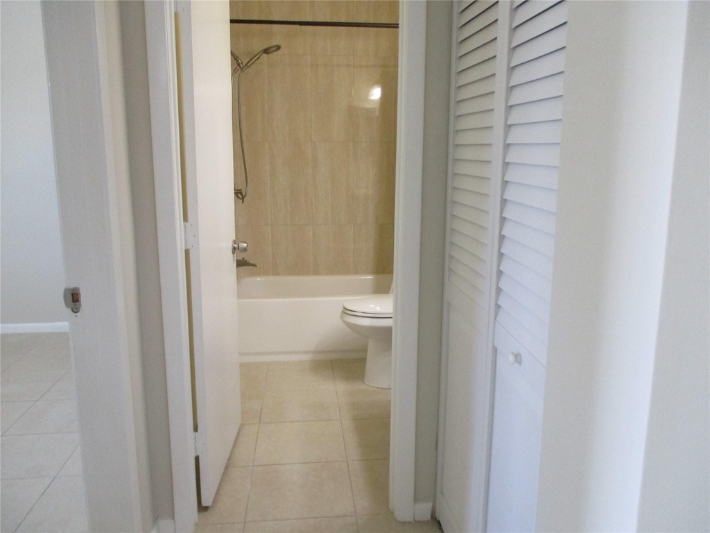 22053 Palms Way - Photo 10