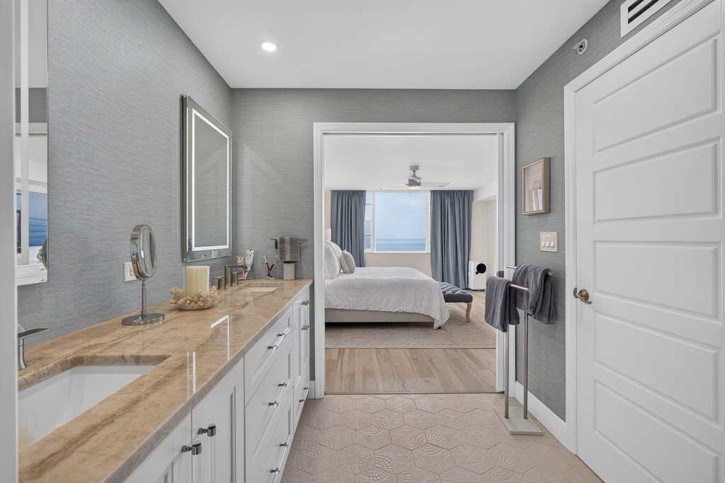 840 Ocean Drive - Photo 29