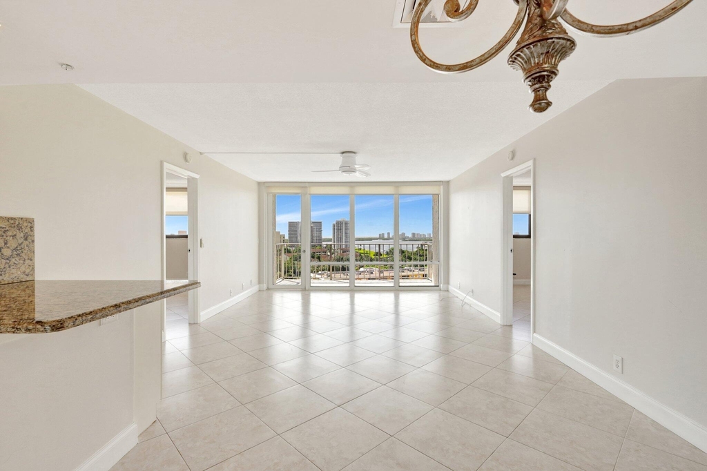 336 Golfview Road - Photo 1