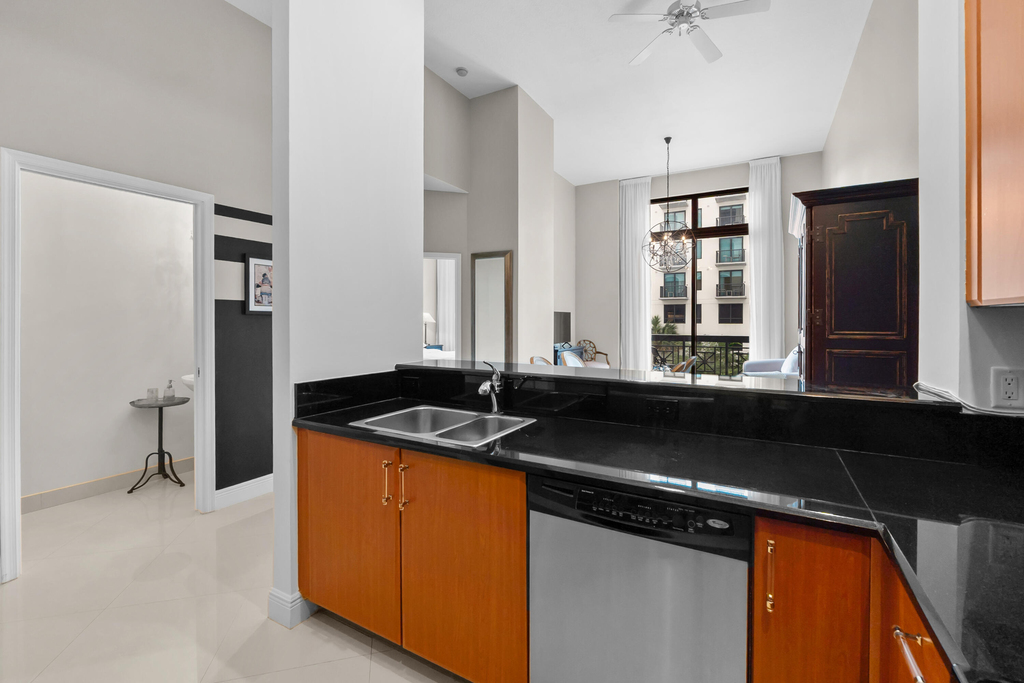 701 S Olive Avenue - Photo 6