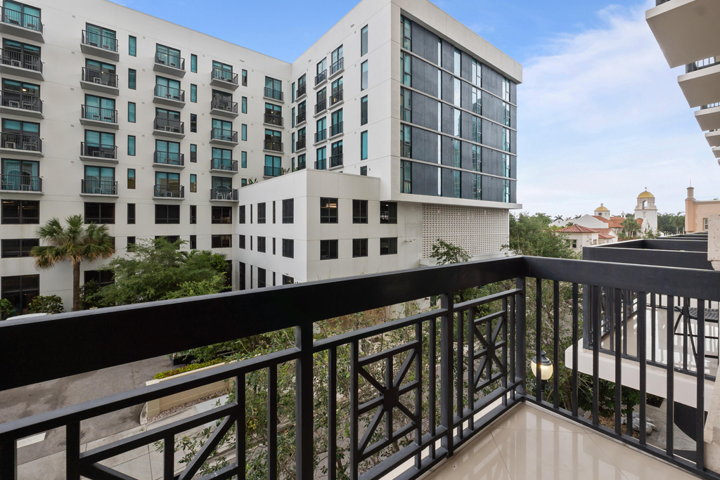 701 S Olive Avenue - Photo 24