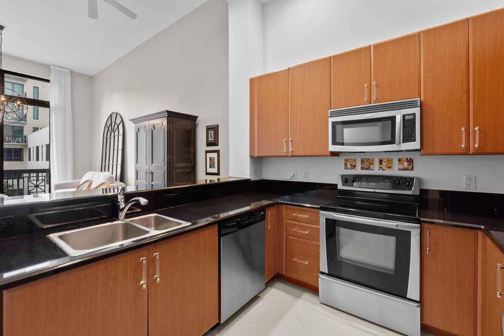 701 S Olive Avenue - Photo 5