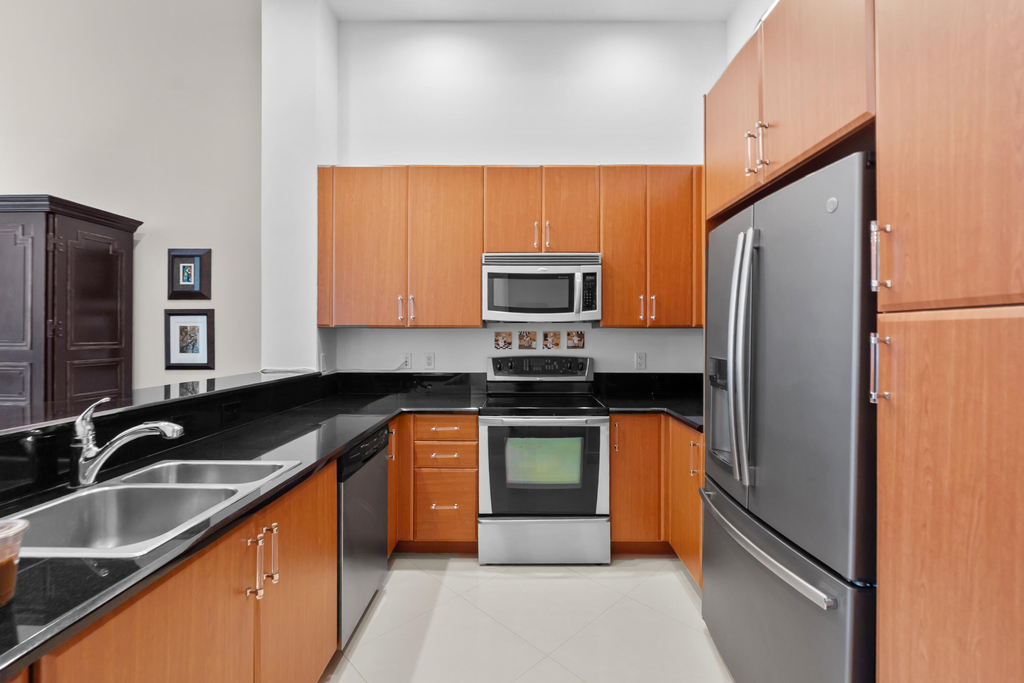 701 S Olive Avenue - Photo 3