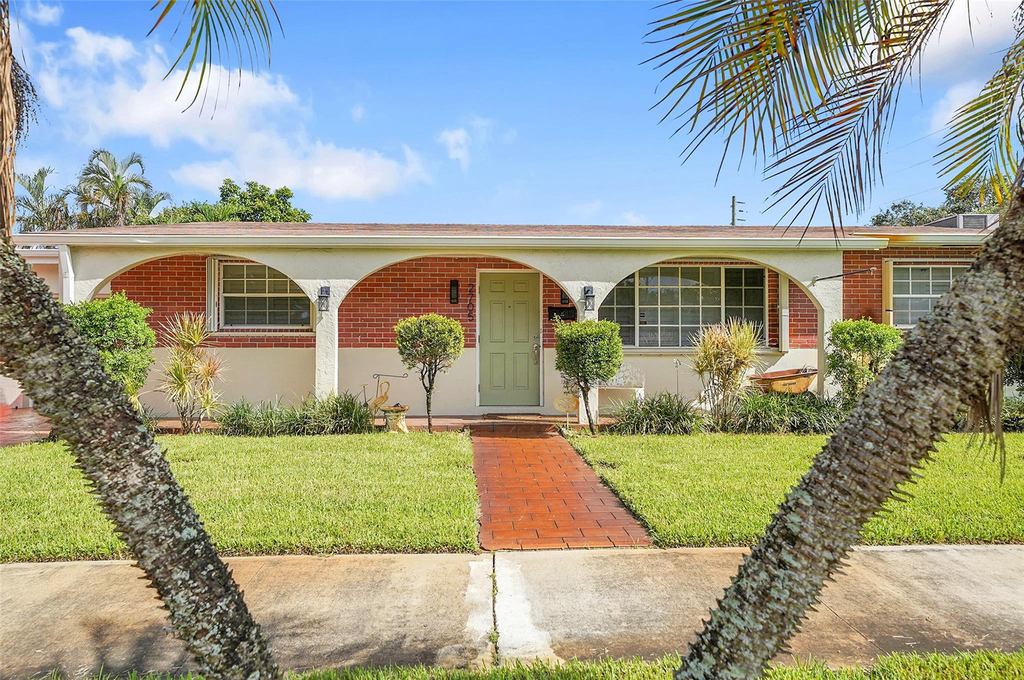2705 Roosevelt Street - Photo 1