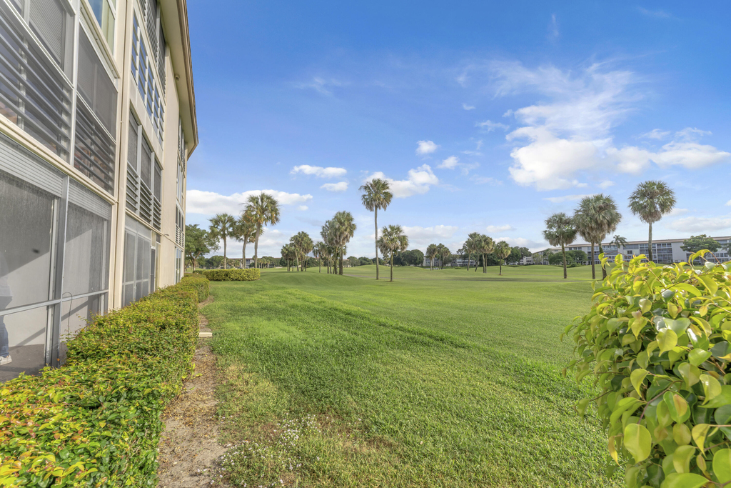 3003 Portofino Isle - Photo 24