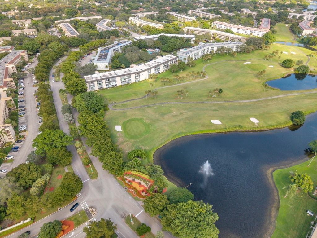 3003 Portofino Isle - Photo 3