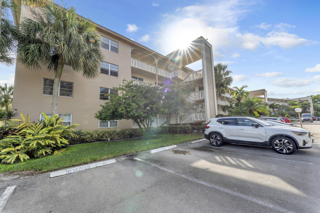 3003 Portofino Isle - Photo 39