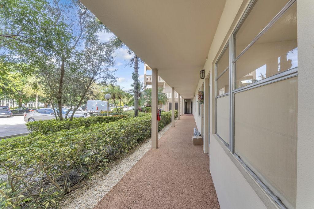 3003 Portofino Isle - Photo 21