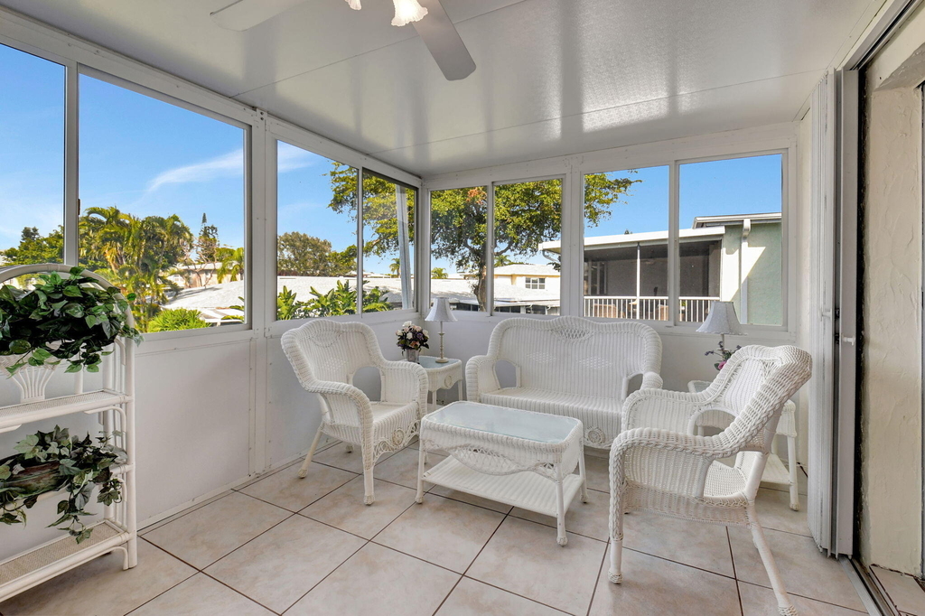 1670 Nw 18th Avenue - Photo 18