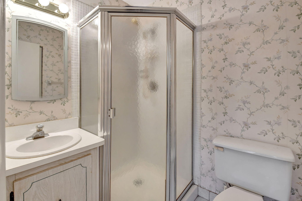 1670 Nw 18th Avenue - Photo 13