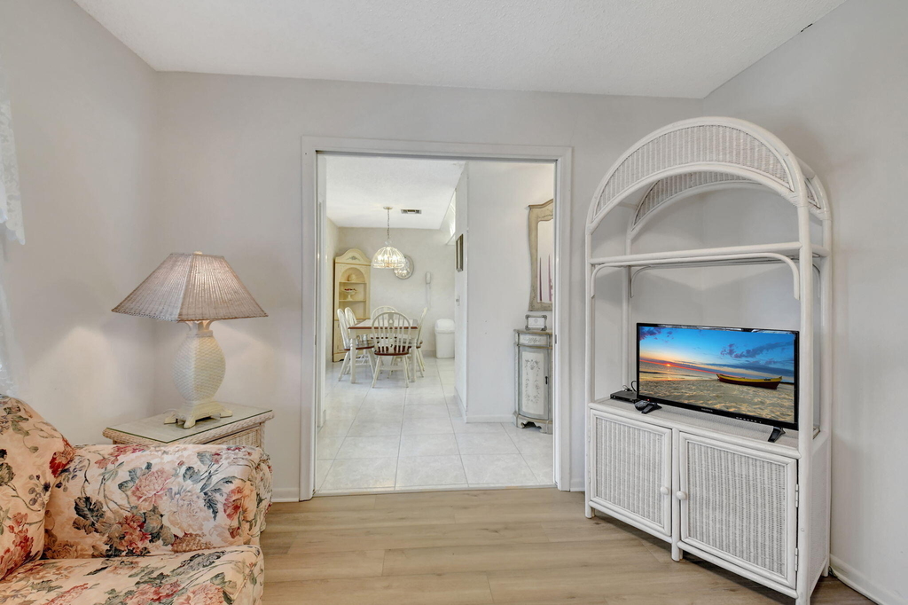1670 Nw 18th Avenue - Photo 14
