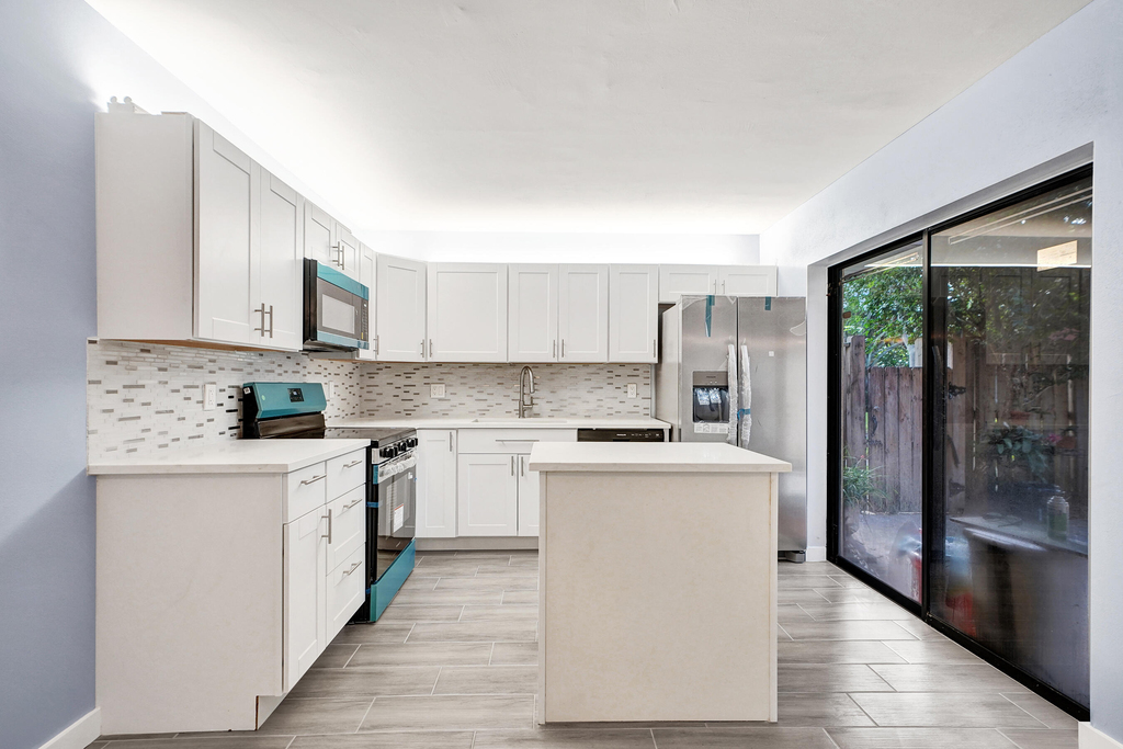 736 Nw 98th Circle - Photo 5