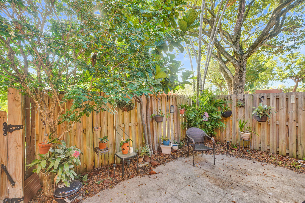 736 Nw 98th Circle - Photo 26