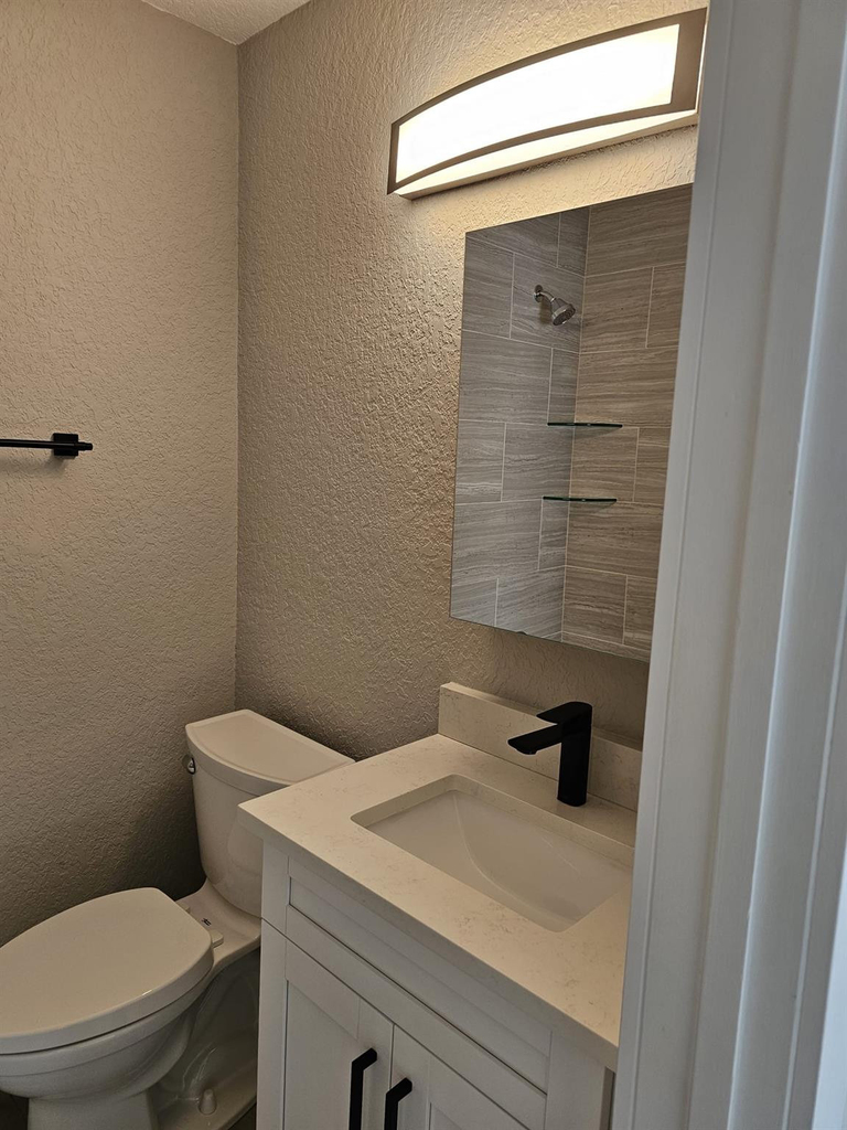 1102 E Jeffery Street - Photo 6