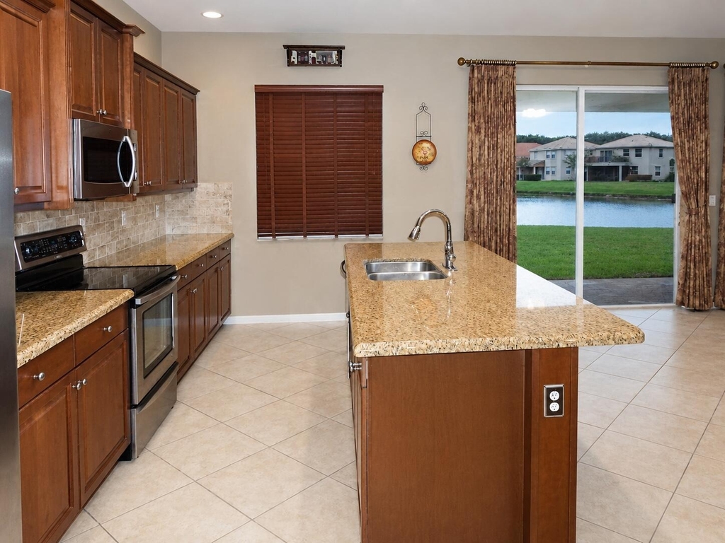 2700 Shaughnessy Drive - Photo 2