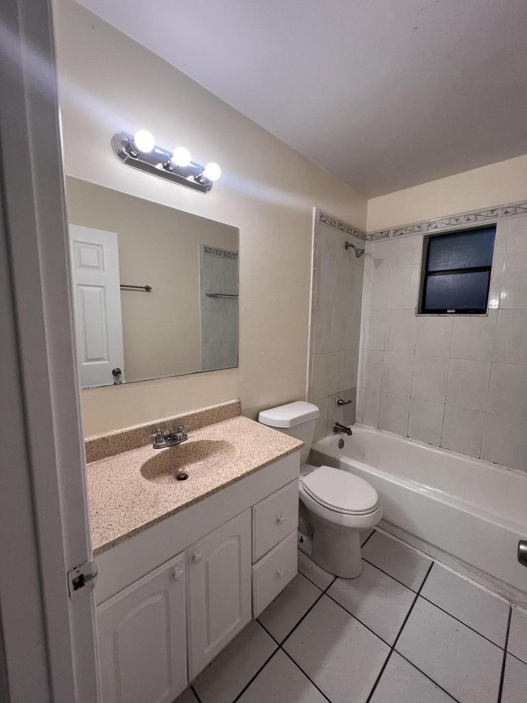 5320 Elmhurst Road - Photo 8