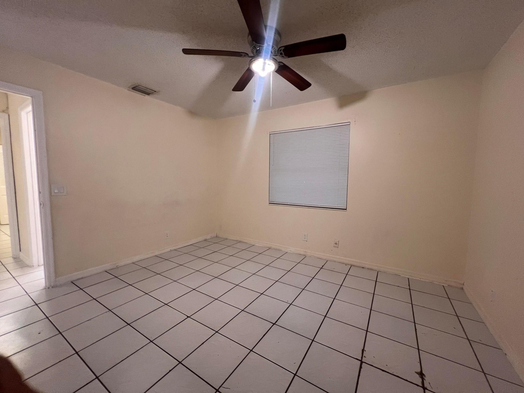 5320 Elmhurst Road - Photo 15