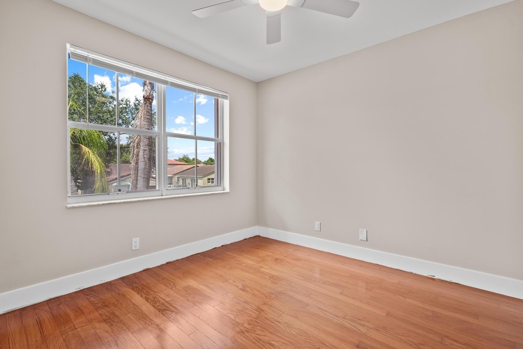 4250 Nw 1st Place - Photo 21