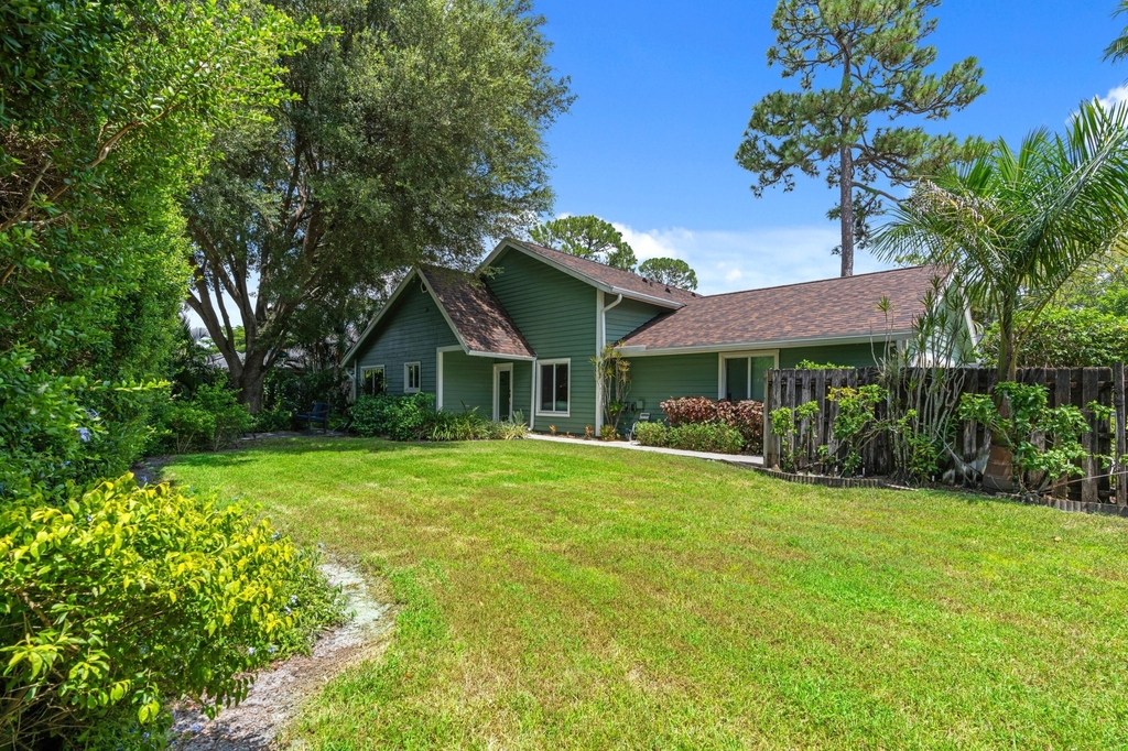 433 Goldenwood Way - Photo 4