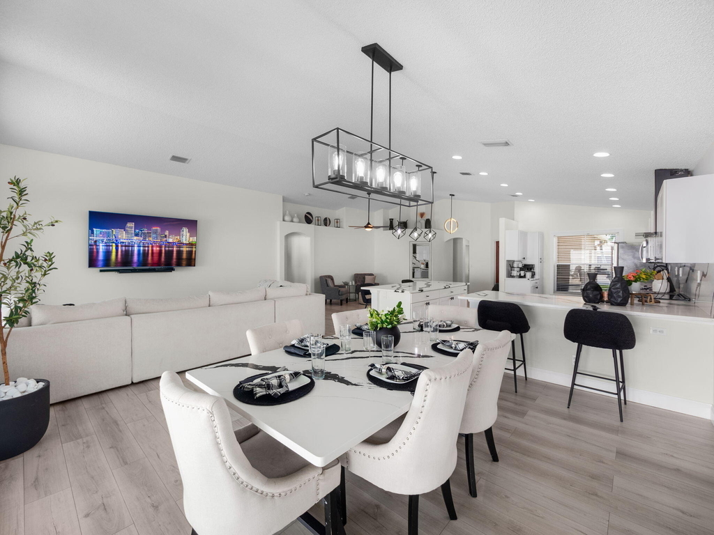 6344 Barton Creek Circle - Photo 2