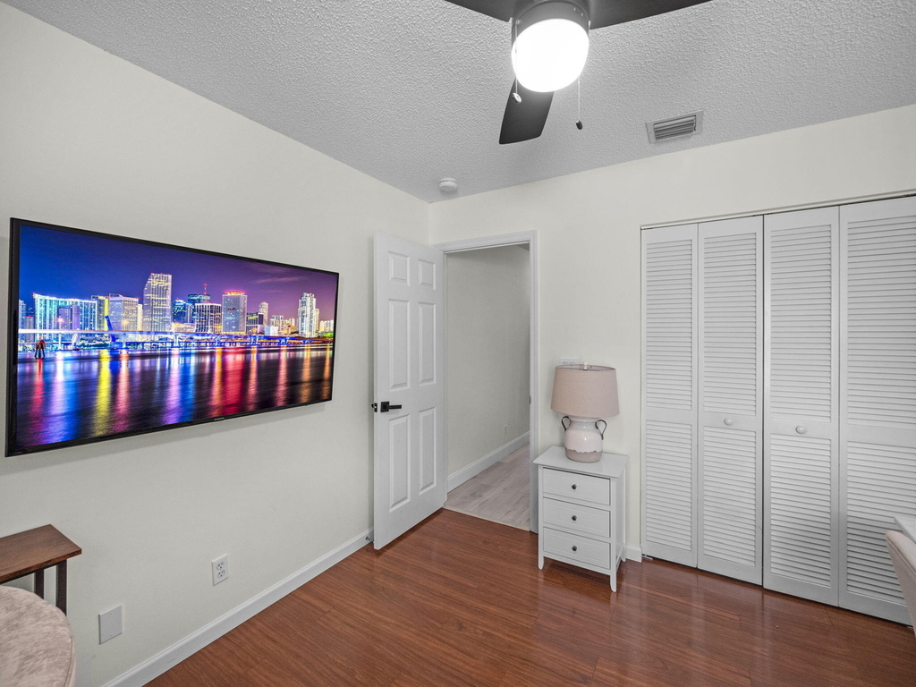6344 Barton Creek Circle - Photo 5
