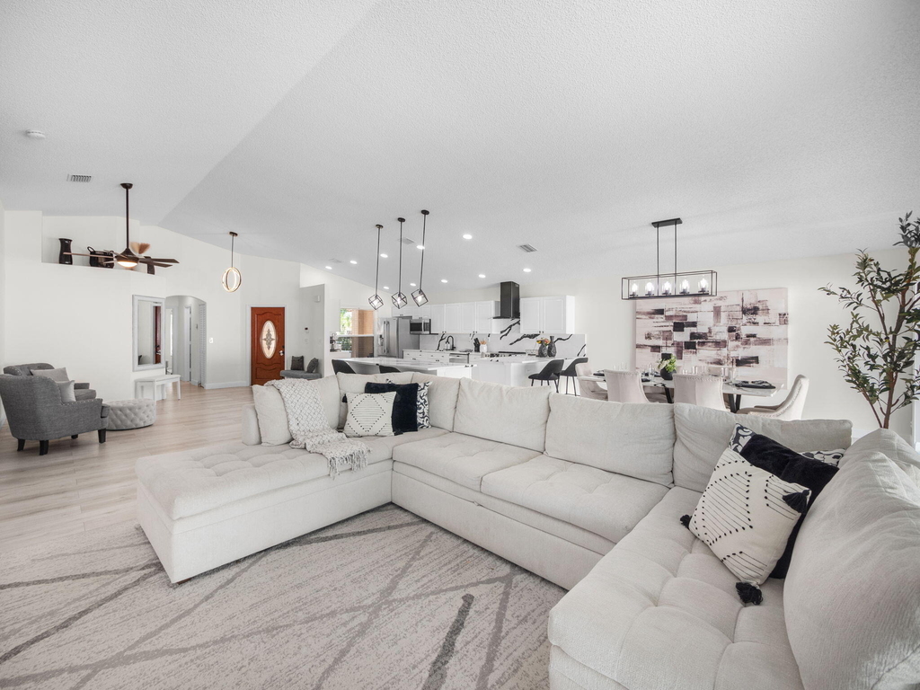 6344 Barton Creek Circle - Photo 3