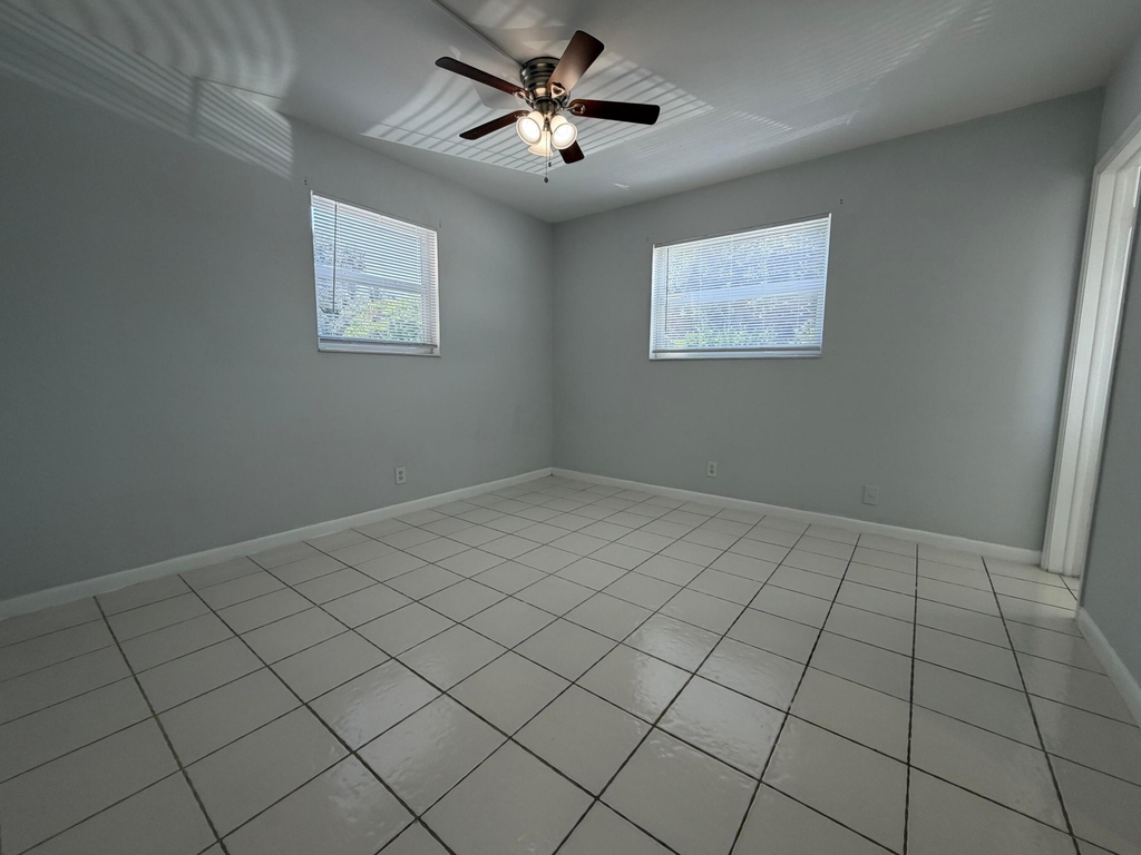 200 E Ocean Avenue - Photo 5