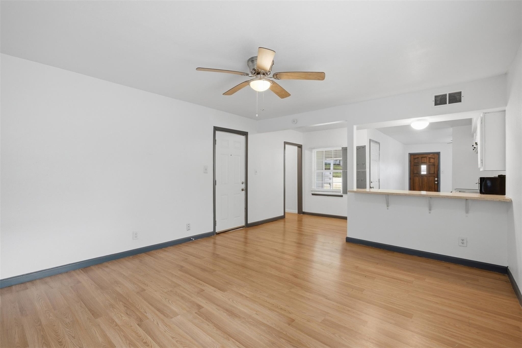 620 E Sears Street - Photo 18