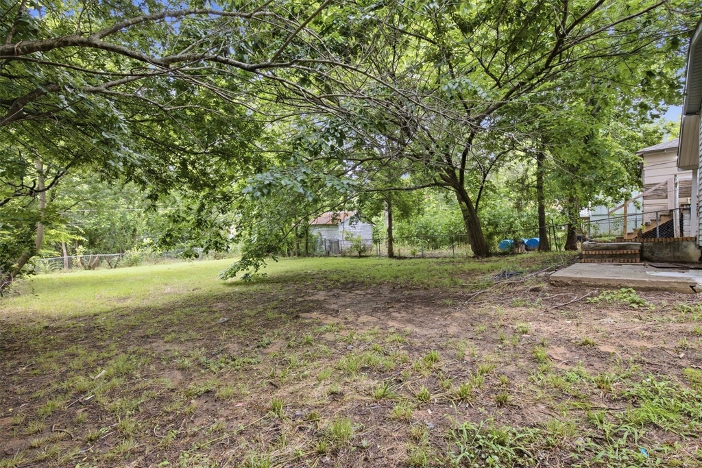 620 E Sears Street - Photo 22