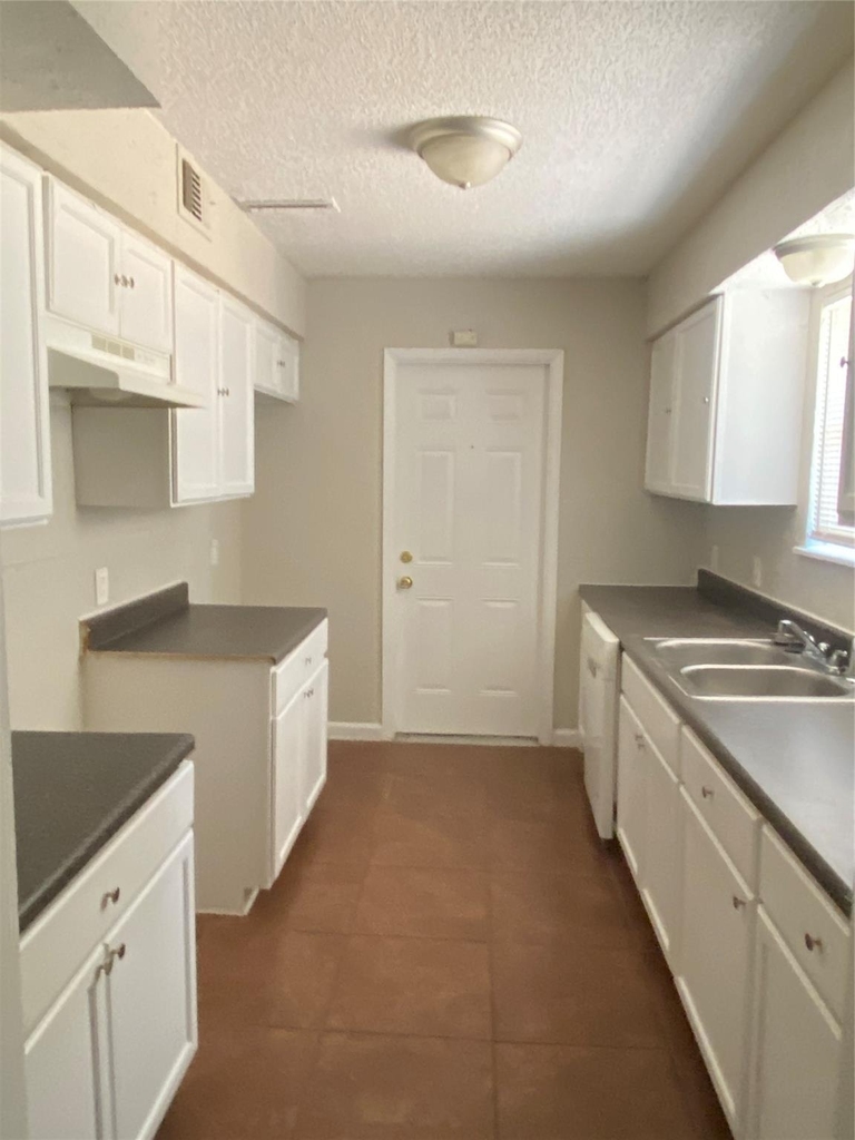 5616 Glen Forest Lane - Photo 6