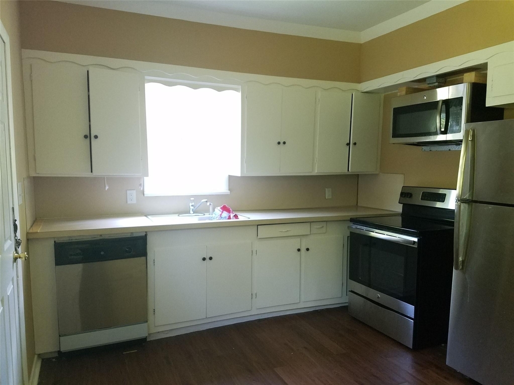 774 Grand Avenue - Photo 2