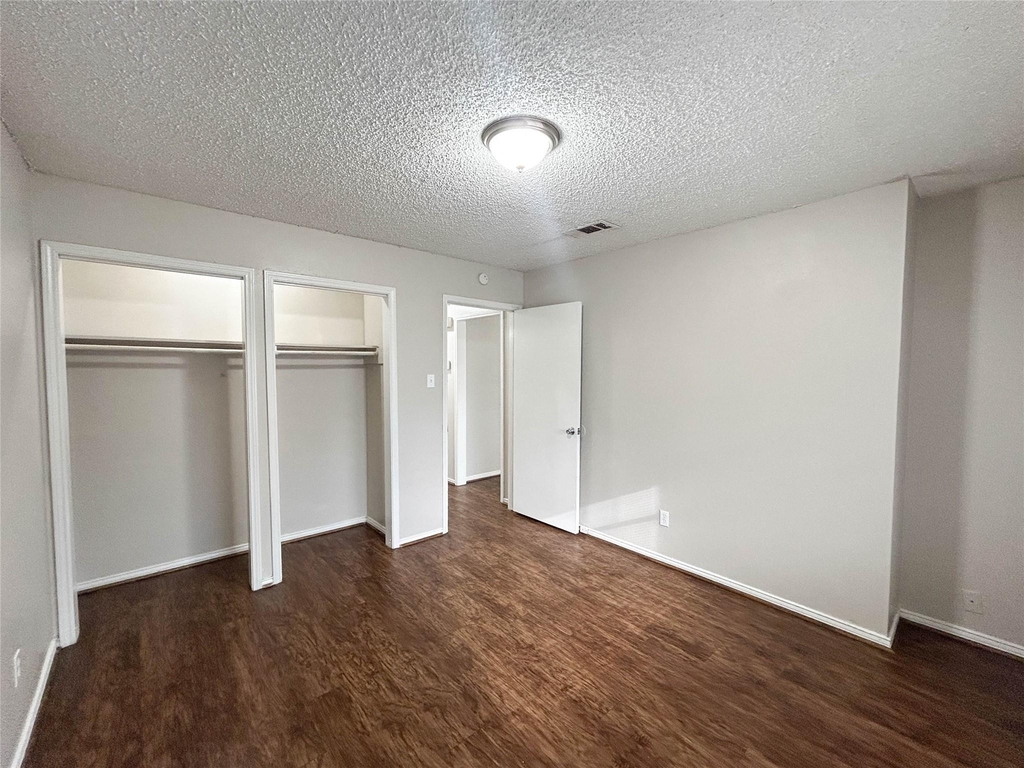 1603 S Hall Street - Photo 11