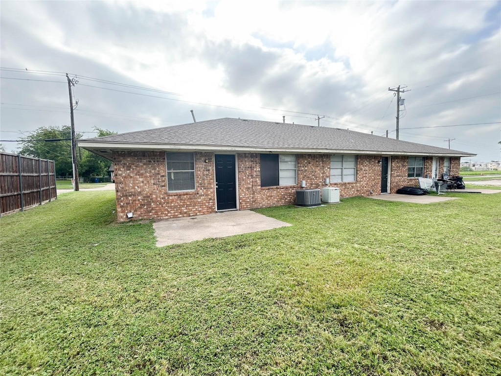 1603 S Hall Street - Photo 4