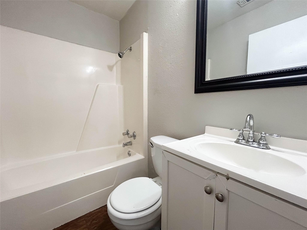 1603 S Hall Street - Photo 12