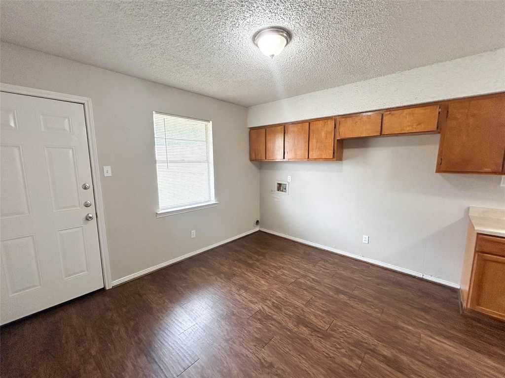 1603 S Hall Street - Photo 8