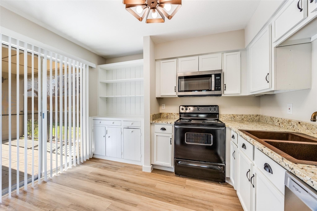 5300 Keller Springs Road - Photo 5