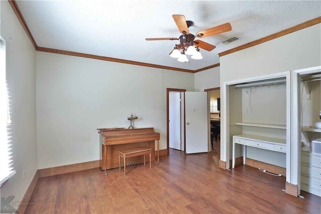 418 Elm Street - Photo 2