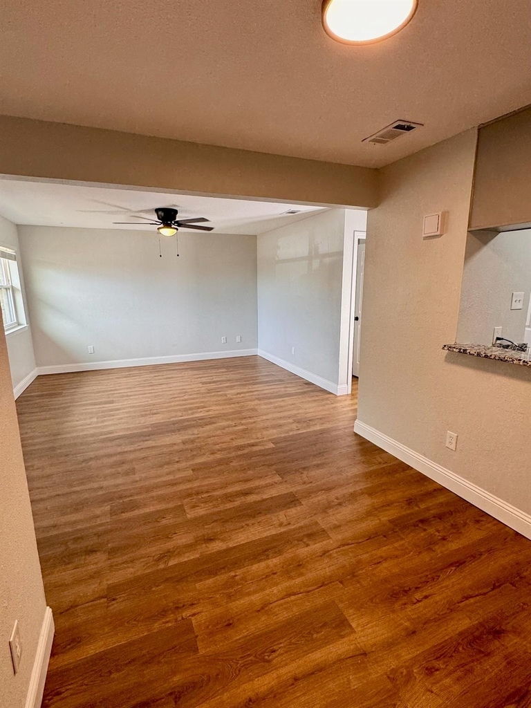 624 E 3rd Street - Photo 1