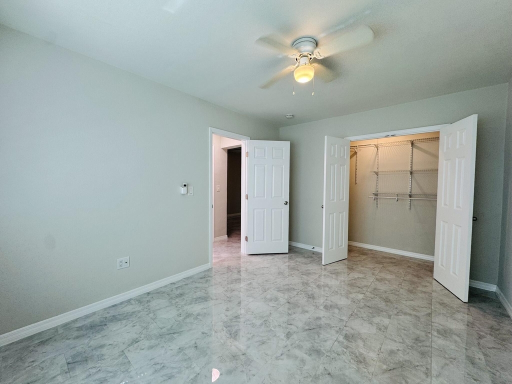 935 8th Street - Photo 8
