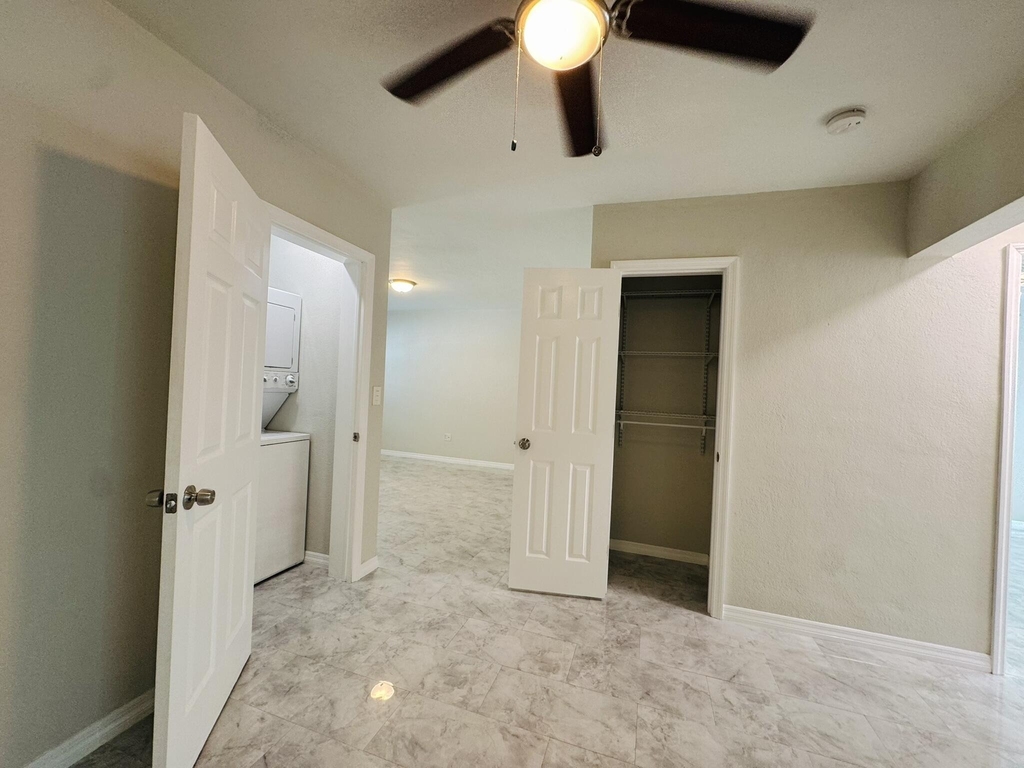 935 8th Street - Photo 9
