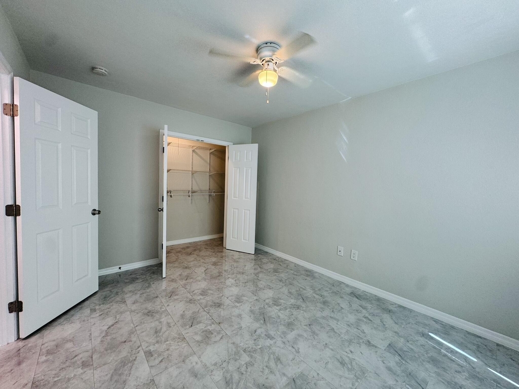 935 8th Street - Photo 6