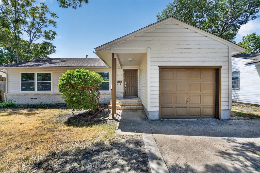 2358 Norwood Drive - Photo 3