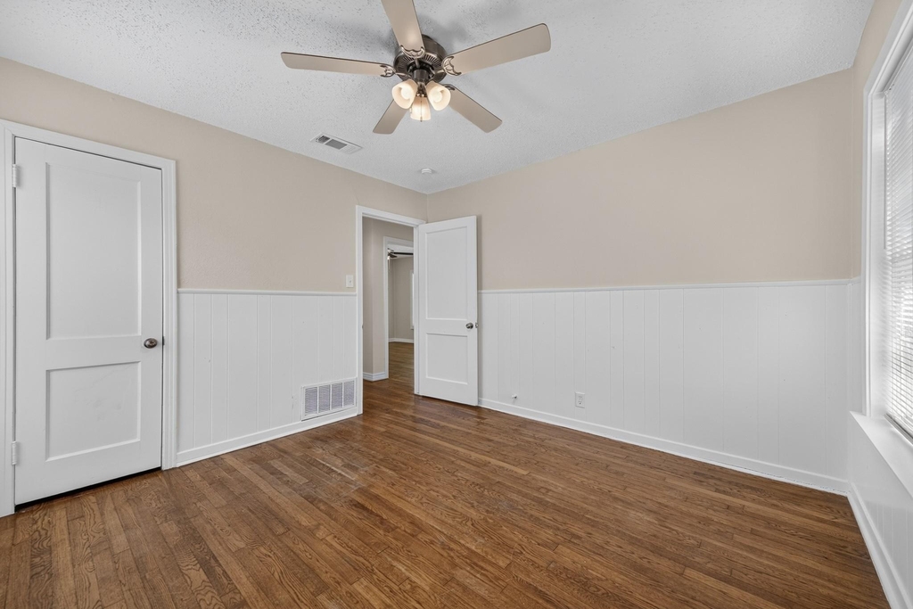 2358 Norwood Drive - Photo 24