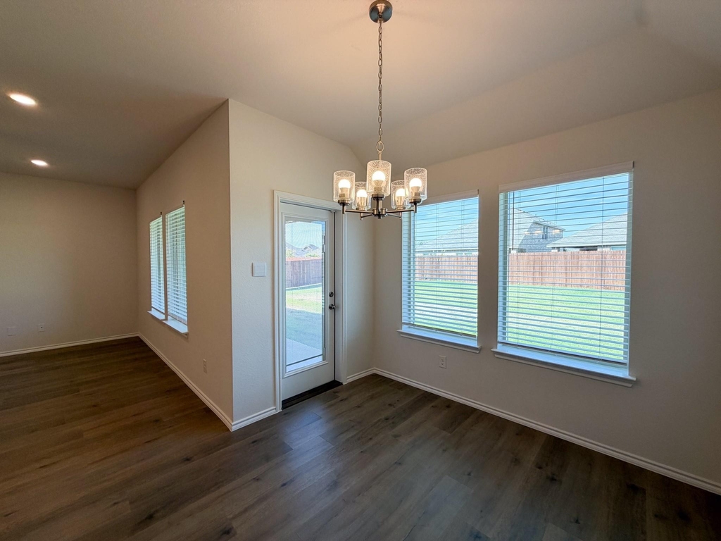 369 Thoroughbred Street - Photo 17