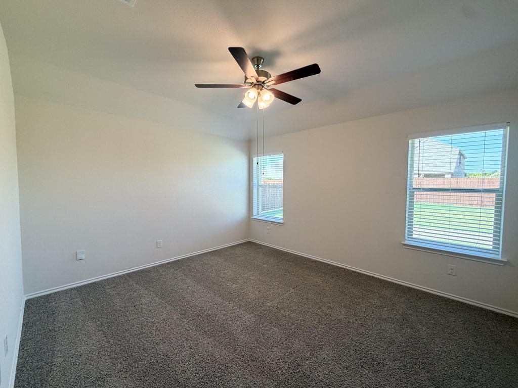 369 Thoroughbred Street - Photo 27
